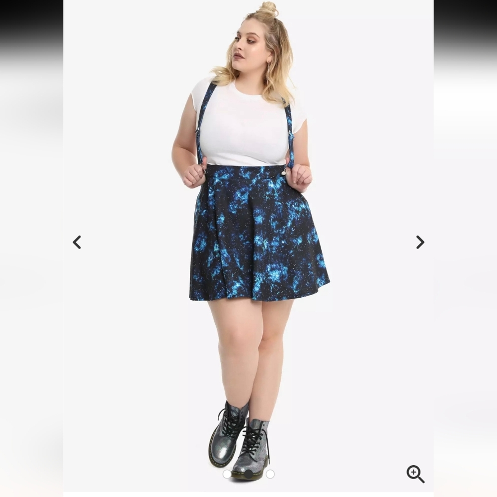 Hot topic Galaxy Print Suspender Skirt - Picture 2 of 12